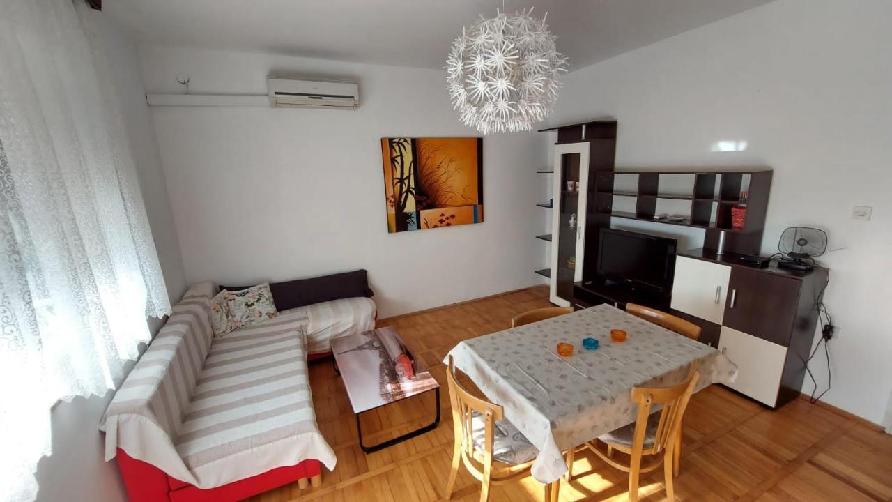 Apartman Sabadin 니바이스 외부 사진